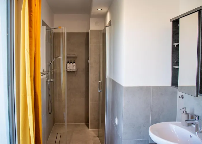 Noblenest Penthouse - Dachterrasse - Offenes Bad Apartamento *